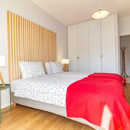 Apartment Cedofeita 408, *